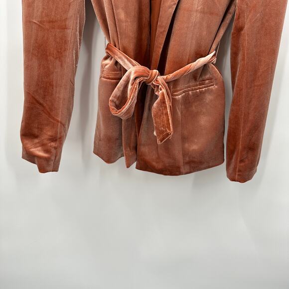 VILA Vialiana Peach Collared Tie Waist Velvet Blazer // S - Picture 5 of 8